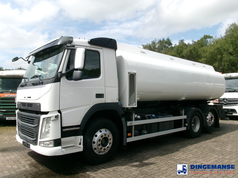 Volvo FM 380 6X2 fuel tank 20.6 m3 / 4 comp - Camião cisterna: foto 1 Volvo FM 380 6X2 fuel tank 20.6 m3 / 4 comp - Camião cisterna: foto 1