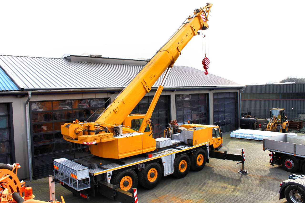 Faun Tadano FAUN ATF 90 G-4 8x6 Autokran + 20 tonnen - Camião grua: foto 2 Faun Tadano FAUN ATF 90 G-4 8x6 Autokran + 20 tonnen - Camião grua: foto 2