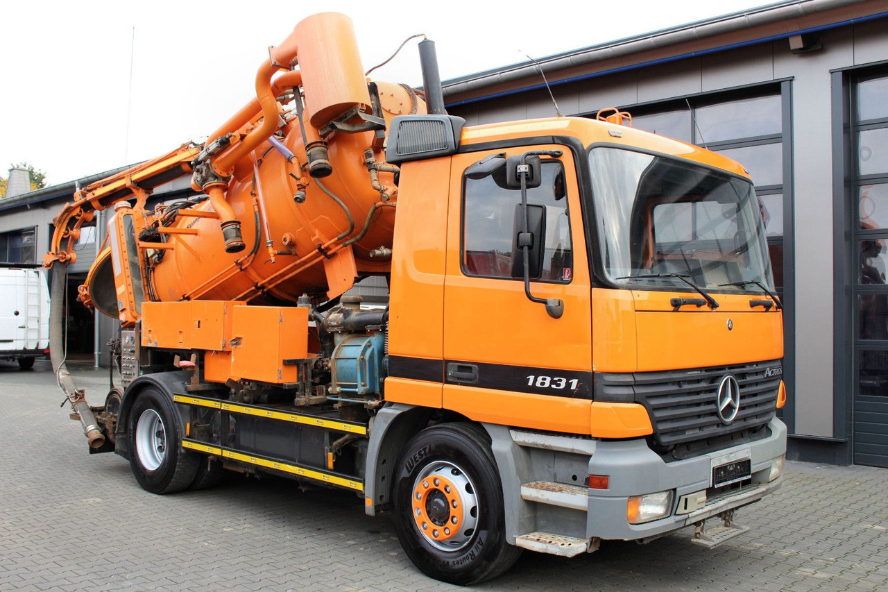 Mercedes-Benz Actros 1831 4x2 Hellmers 6,5m³ V2A INOX Kipper - Caminhão limpa fossa: foto 1 Mercedes-Benz Actros 1831 4x2 Hellmers 6,5m³ V2A INOX Kipper - Caminhão limpa fossa: foto 1