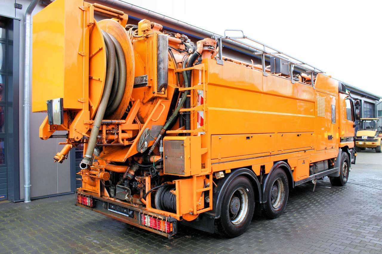 Mercedes-Benz Actros 2653 6x4 V8 Müller 16m³ Saug u.Spül-Kombi - Caminhão limpa fossa: foto 4 Mercedes-Benz Actros 2653 6x4 V8 Müller 16m³ Saug u.Spül-Kombi - Caminhão limpa fossa: foto 4