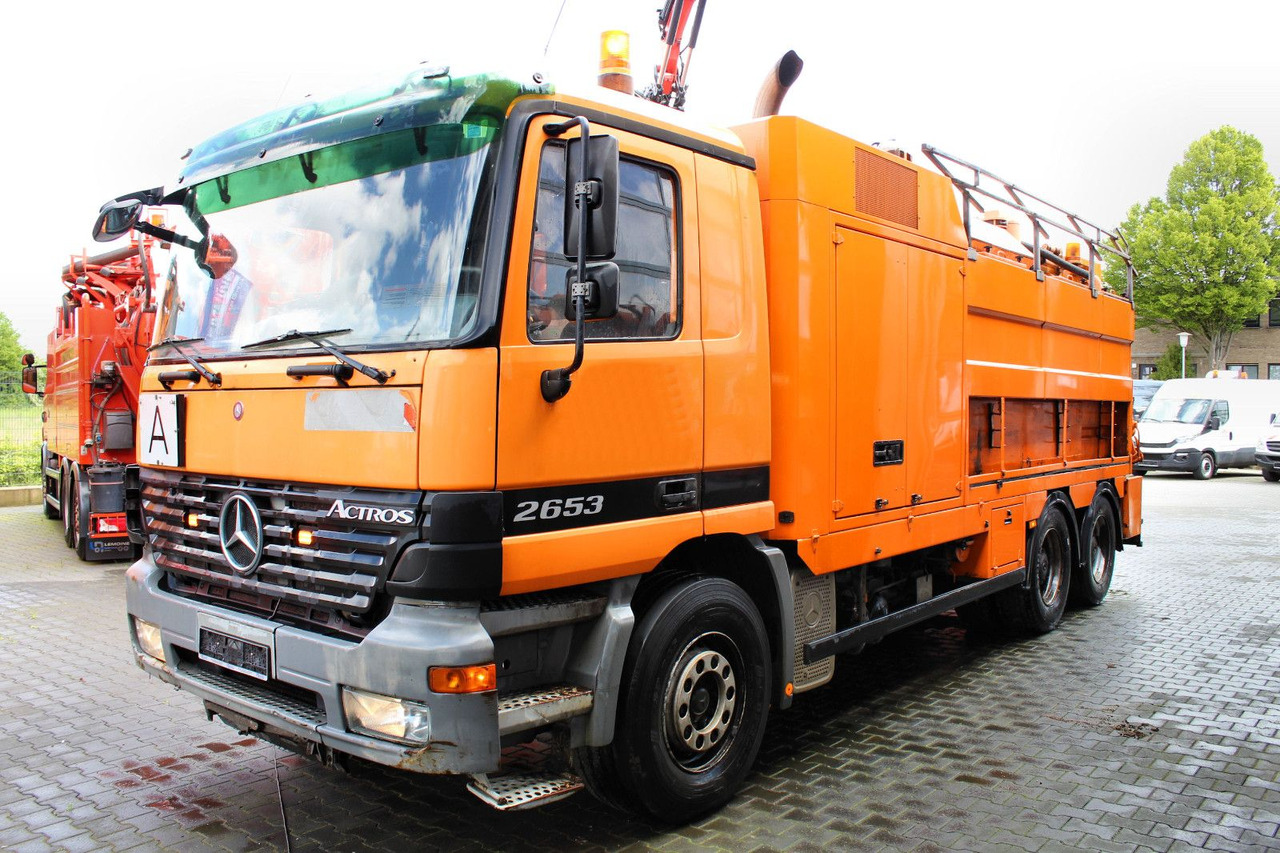Mercedes-Benz Actros 2653 6x4 V8 Müller 16m³ Saug u.Spül-Kombi - Caminhão limpa fossa: foto 2 Mercedes-Benz Actros 2653 6x4 V8 Müller 16m³ Saug u.Spül-Kombi - Caminhão limpa fossa: foto 2