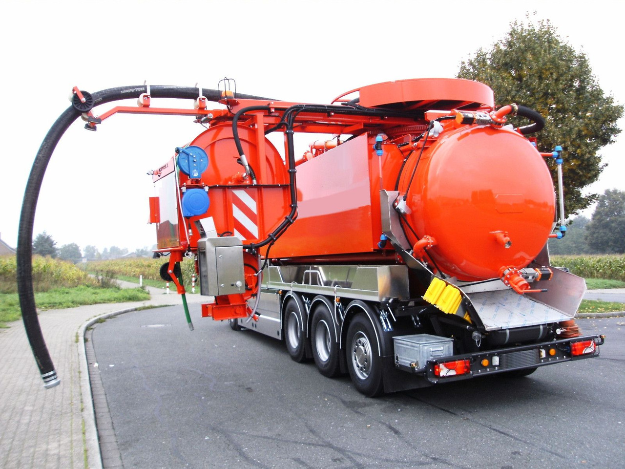 Scania R450 8x4 Kroll 19m³ W-Rückgewinner Kombi-HD +ADR - Caminhão limpa fossa: foto 2 Scania R450 8x4 Kroll 19m³ W-Rückgewinner Kombi-HD +ADR - Caminhão limpa fossa: foto 2
