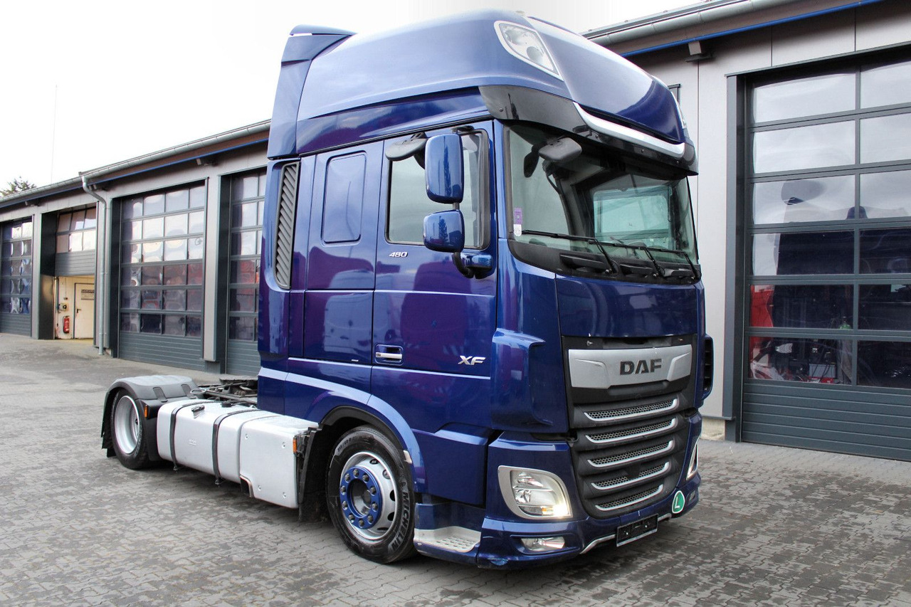 DAF XF 480 FT 4x2 SZM Lowliner !!! TOP !!! - Tractor: foto 2 DAF XF 480 FT 4x2 SZM Lowliner !!! TOP !!! - Tractor: foto 2