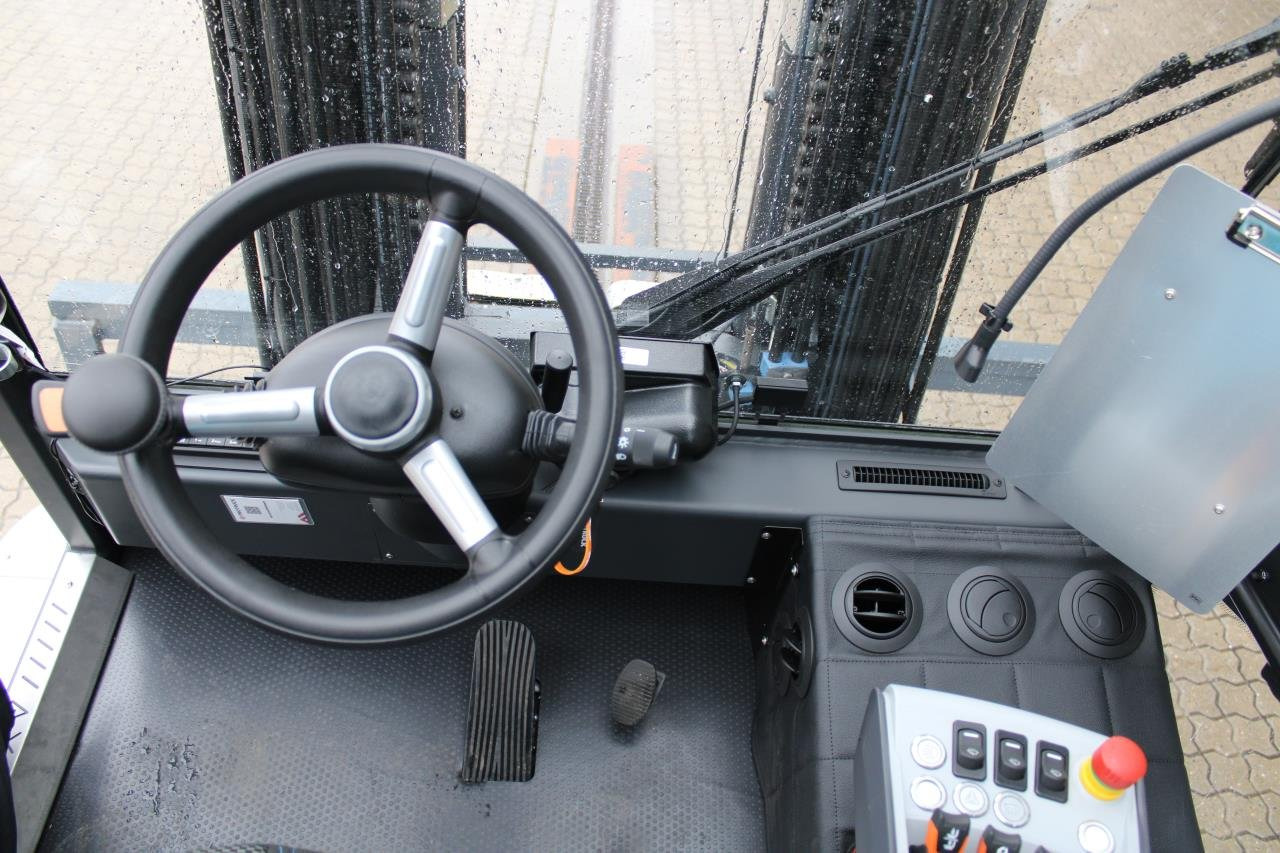 Carer A80-900X - Empilhador elétrico: foto 4 Carer A80-900X - Empilhador elétrico: foto 4