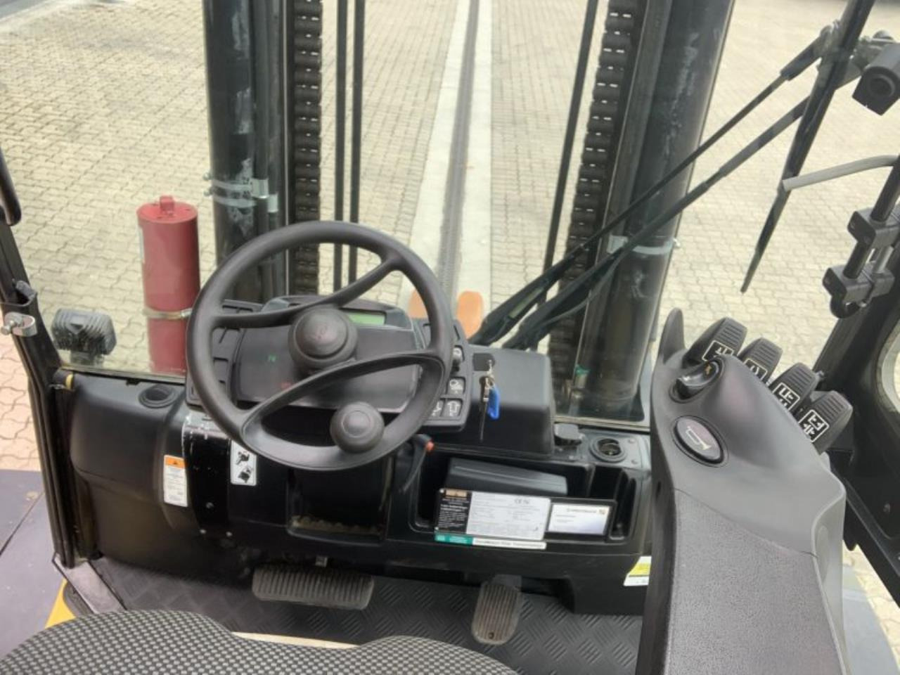 Hyster H8.0FT-6 - Empilhador a diesel: foto 4 Hyster H8.0FT-6 - Empilhador a diesel: foto 4