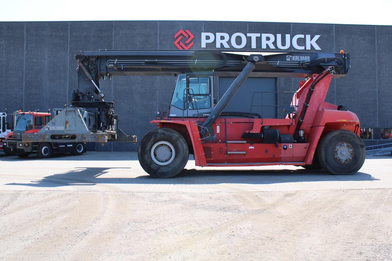 Kalmar DRF450-60S5 - Reachstacker porta contentores: foto 1 Kalmar DRF450-60S5 - Reachstacker porta contentores: foto 1