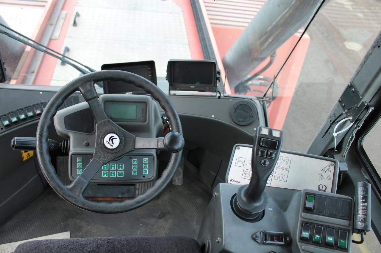 Kalmar DRF450-75S6XS - Reachstacker porta contentores: foto 4 Kalmar DRF450-75S6XS - Reachstacker porta contentores: foto 4