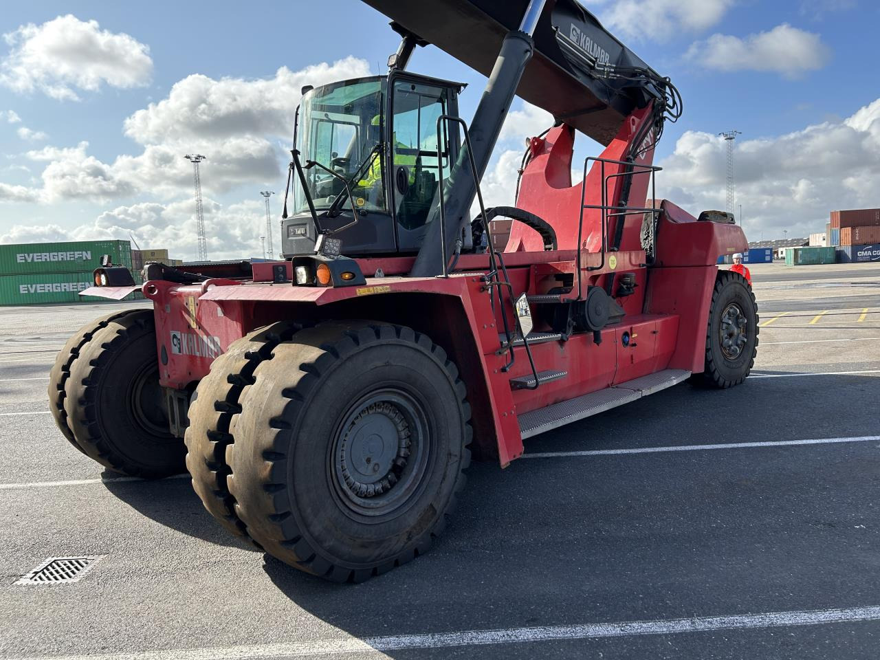 Kalmar DRG450-65S5 - Reachstacker porta contentores: foto 2 Kalmar DRG450-65S5 - Reachstacker porta contentores: foto 2