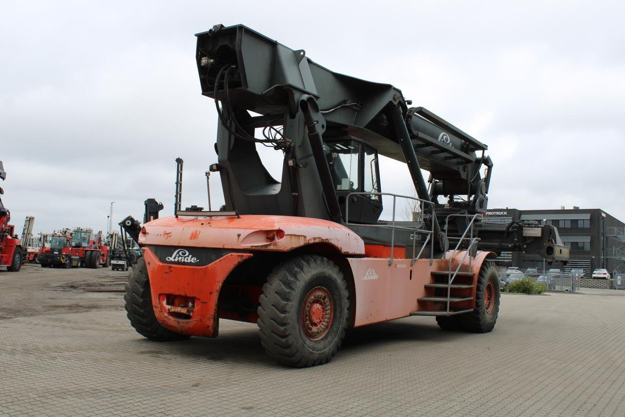 Linde C4531TL - Reachstacker porta contentores: foto 3 Linde C4531TL - Reachstacker porta contentores: foto 3