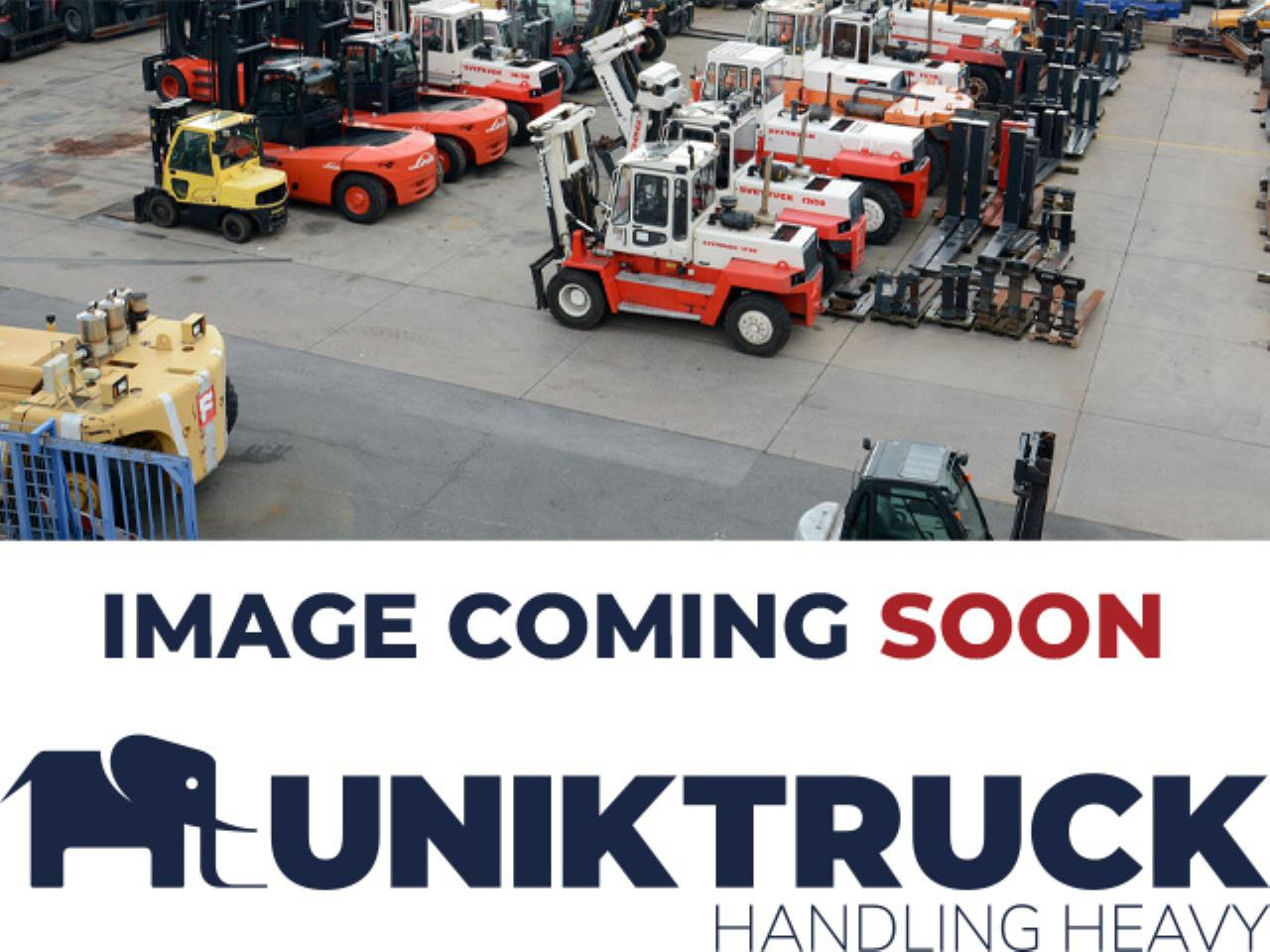 MOL RM255 4X4 - Tractor de terminal: foto 1 MOL RM255 4X4 - Tractor de terminal: foto 1