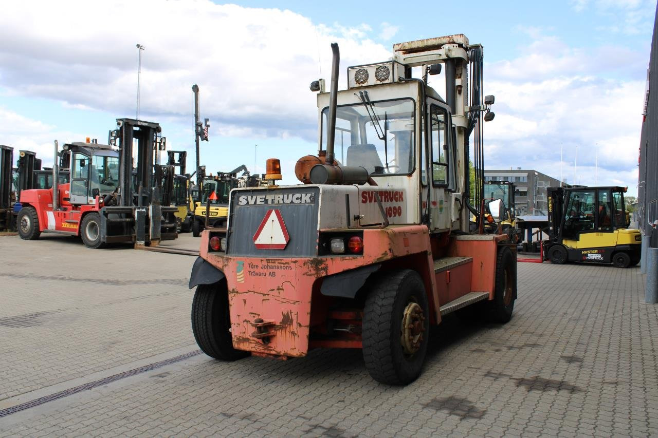 SveTruck 10-900 - Empilhador a diesel: foto 3 SveTruck 10-900 - Empilhador a diesel: foto 3
