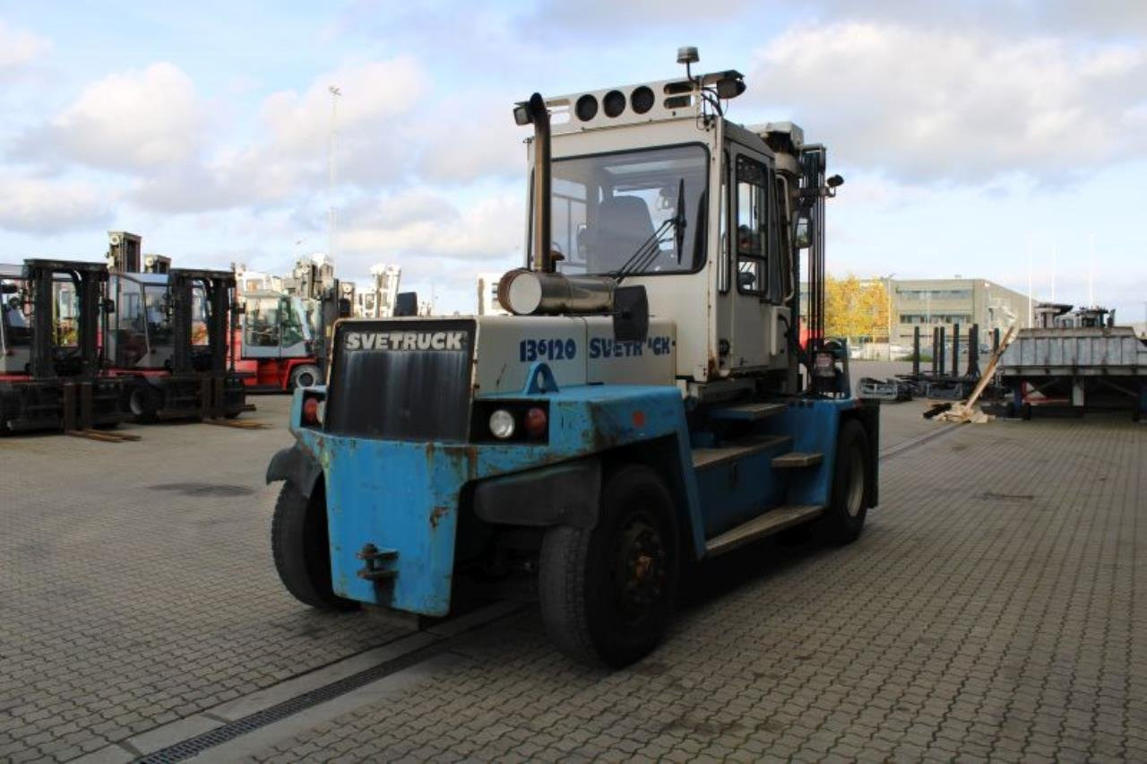 SveTruck 136120-35 - Empilhador a diesel: foto 3 SveTruck 136120-35 - Empilhador a diesel: foto 3