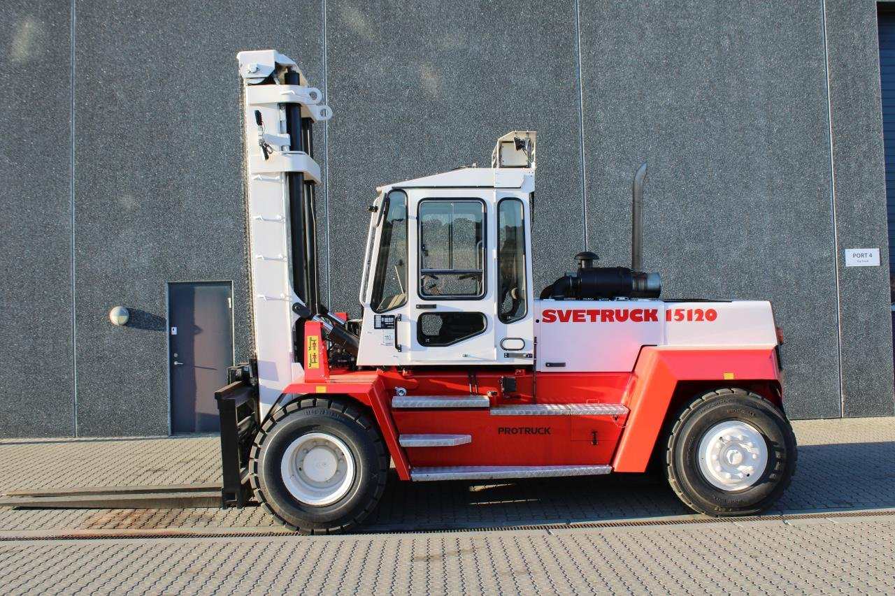 SveTruck 15120-38 - Empilhador a diesel: foto 1 SveTruck 15120-38 - Empilhador a diesel: foto 1