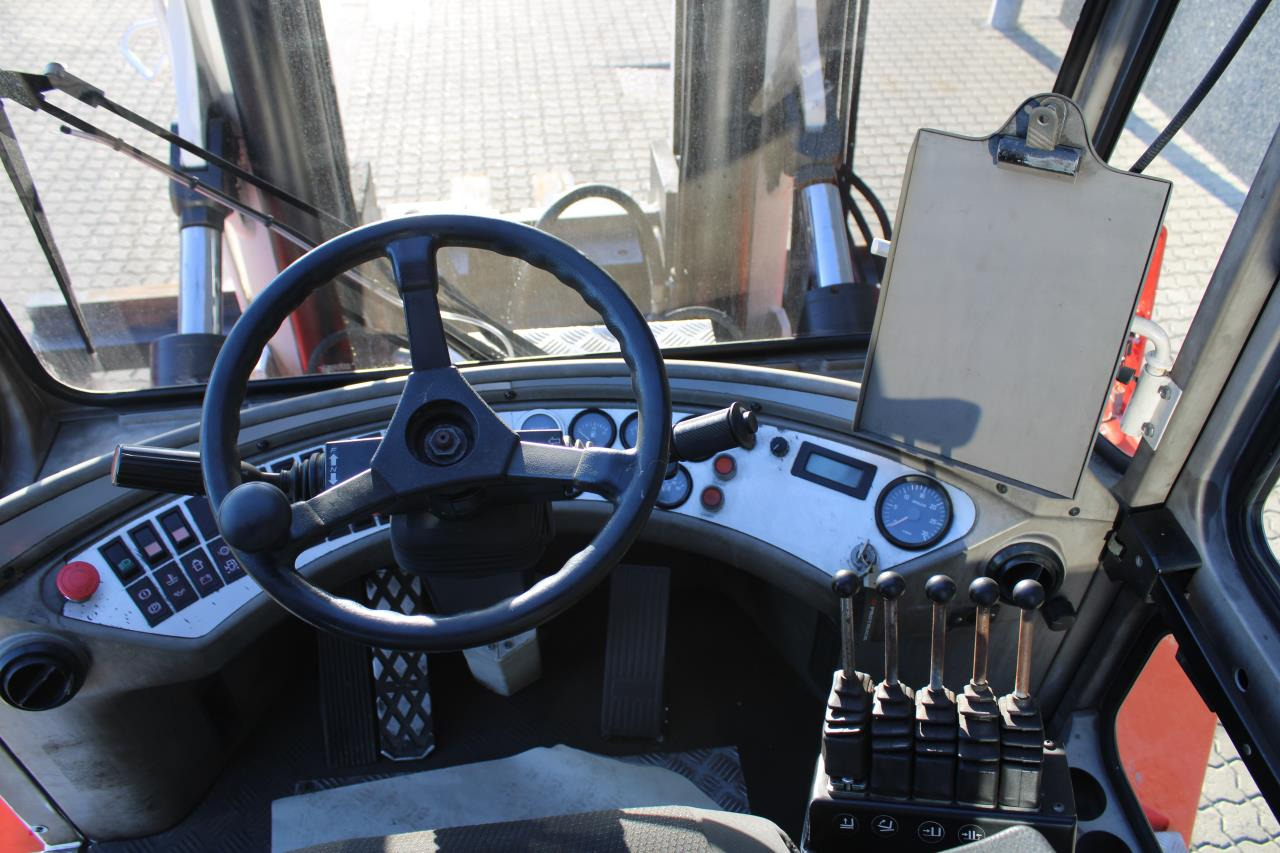 SveTruck 15120-38 - Empilhador a diesel: foto 4 SveTruck 15120-38 - Empilhador a diesel: foto 4