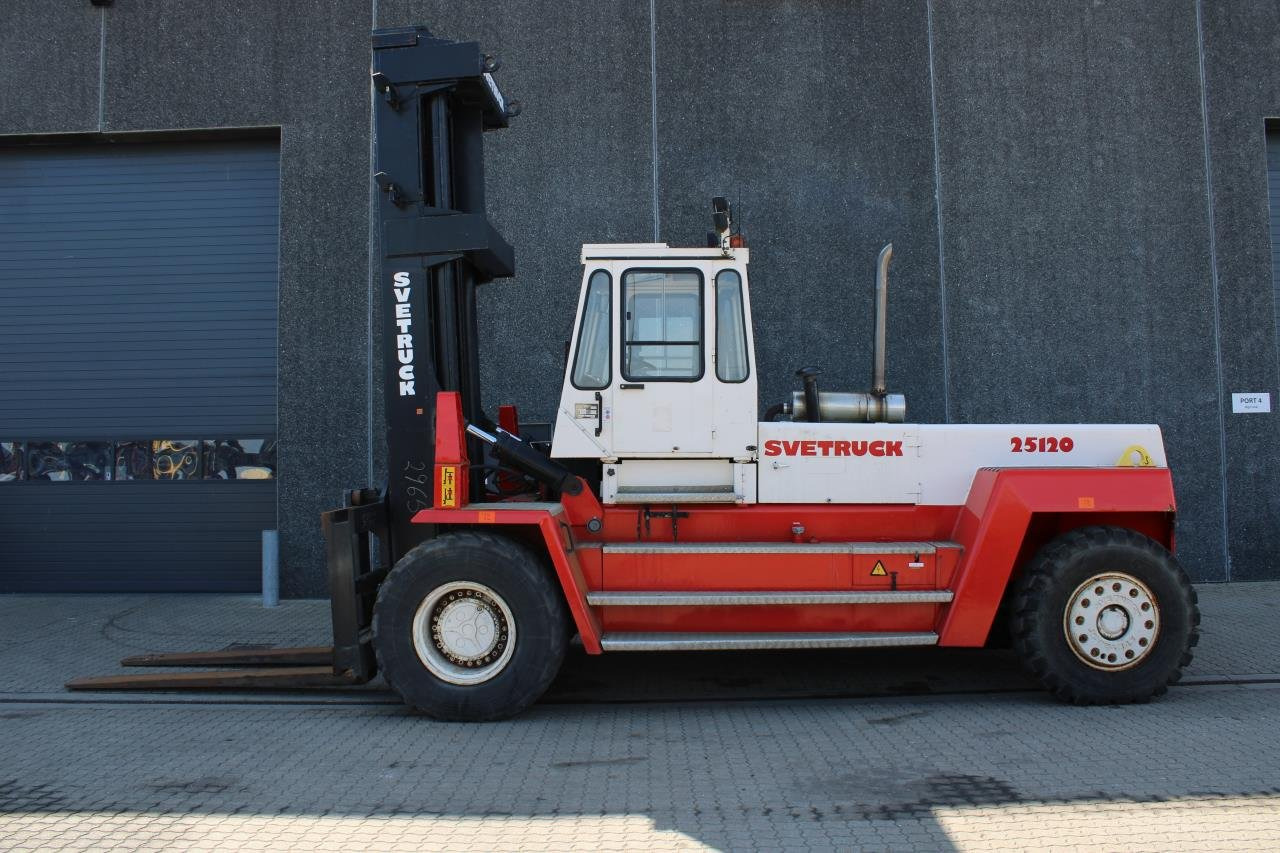 SveTruck 25120-42 - Empilhador a diesel: foto 1 SveTruck 25120-42 - Empilhador a diesel: foto 1