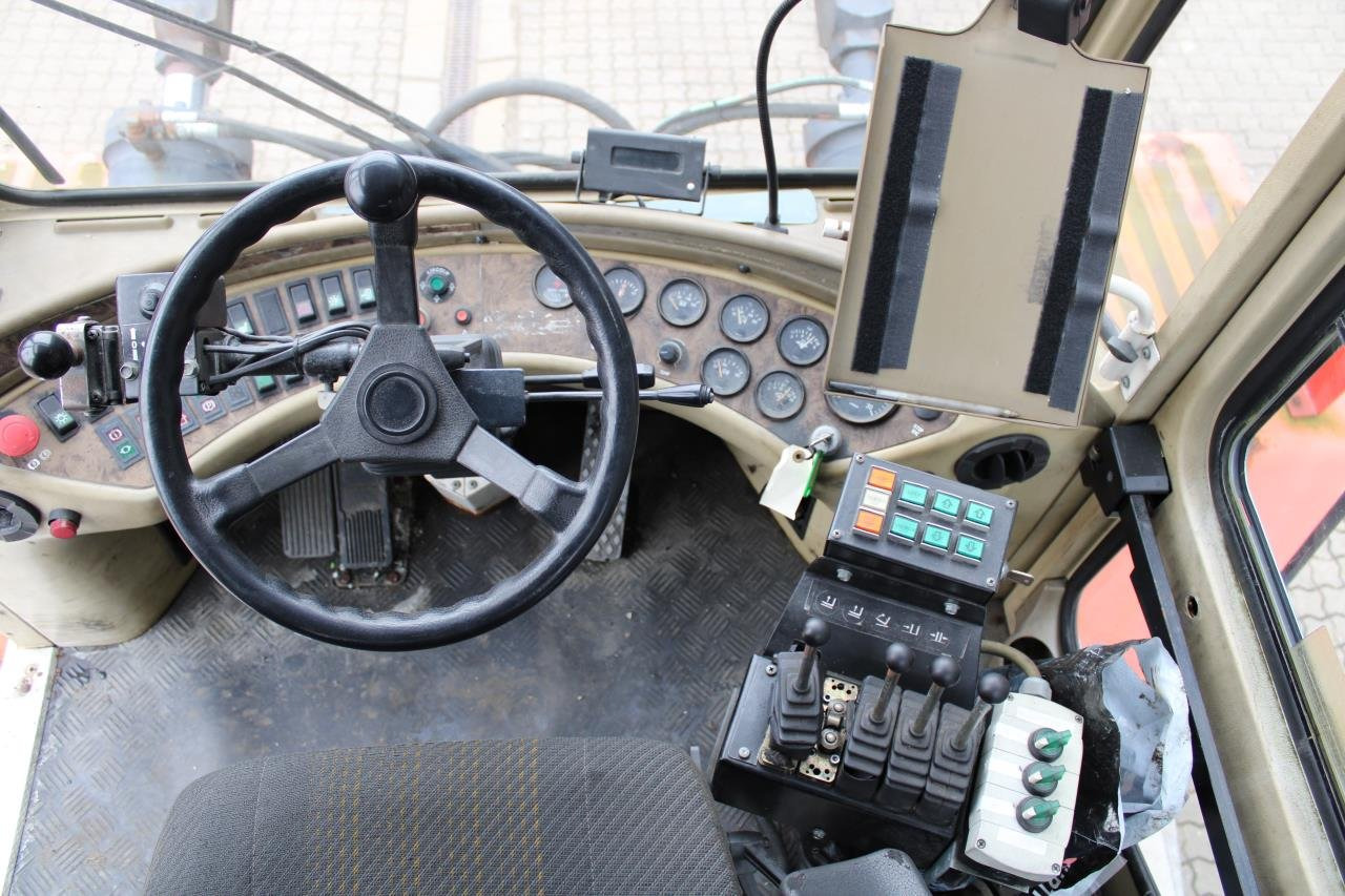 SveTruck 35120-50 - Empilhador a diesel: foto 4 SveTruck 35120-50 - Empilhador a diesel: foto 4