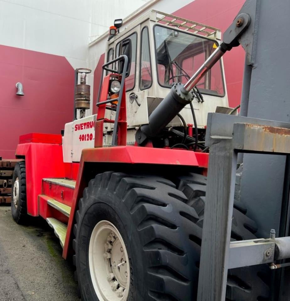 SveTruck 44120-52 - Empilhador a diesel: foto 2 SveTruck 44120-52 - Empilhador a diesel: foto 2