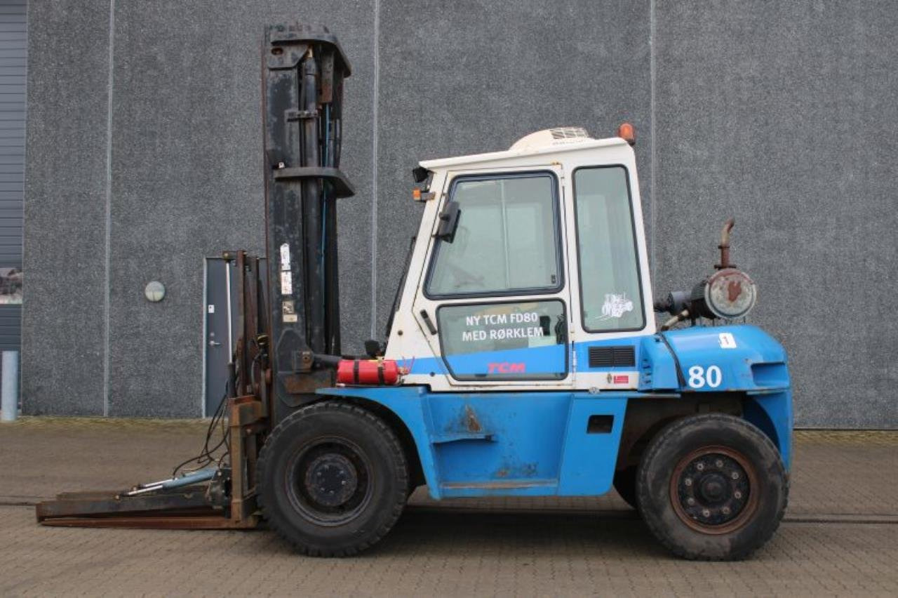 TCM FD80 - Empilhador a diesel: foto 1 TCM FD80 - Empilhador a diesel: foto 1