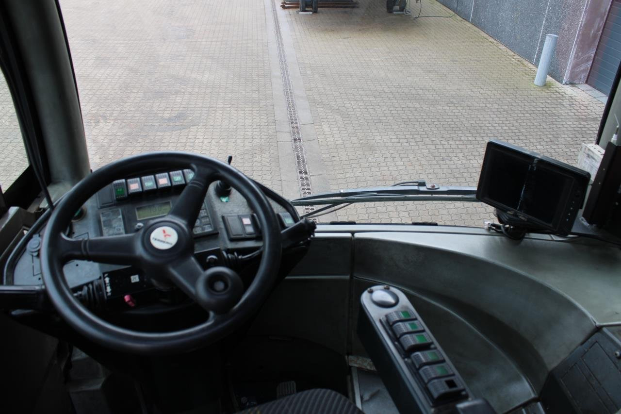 Terberg RT222 - Tractor de terminal: foto 4 Terberg RT222 - Tractor de terminal: foto 4