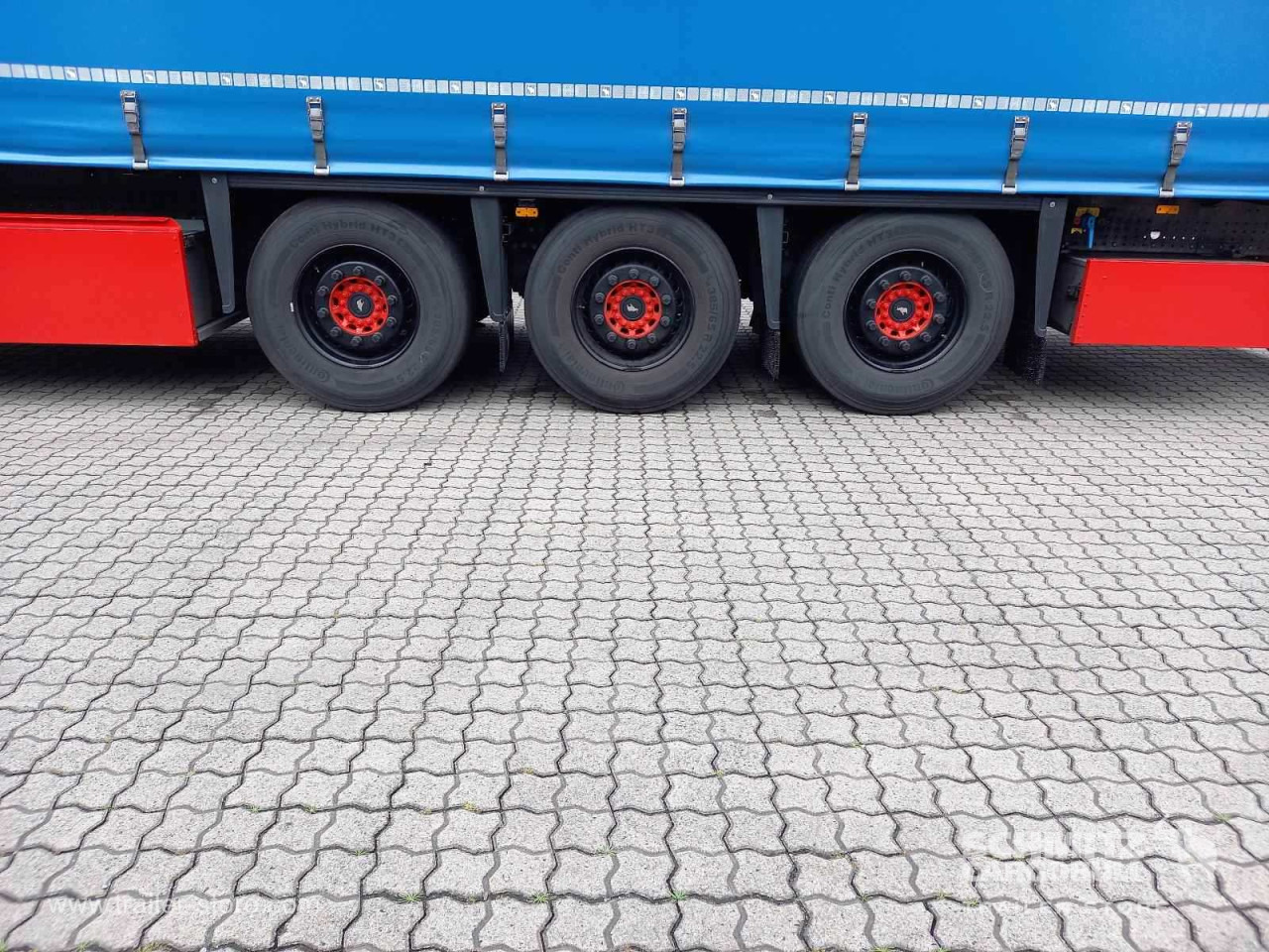 SCHMITZ Auflieger Curtainsider Standard - Semi-reboque de lona: foto 2 SCHMITZ Auflieger Curtainsider Standard - Semi-reboque de lona: foto 2