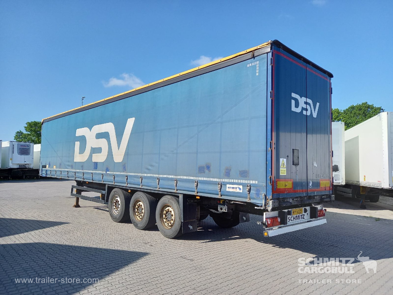 SCHMITZ Auflieger Curtainsider Standard - Semi-reboque de lona: foto 4 SCHMITZ Auflieger Curtainsider Standard - Semi-reboque de lona: foto 4