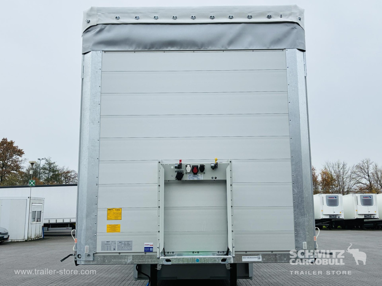 SCHMITZ Auflieger Curtainsider Standard - Semi-reboque de lona: foto 2 SCHMITZ Auflieger Curtainsider Standard - Semi-reboque de lona: foto 2