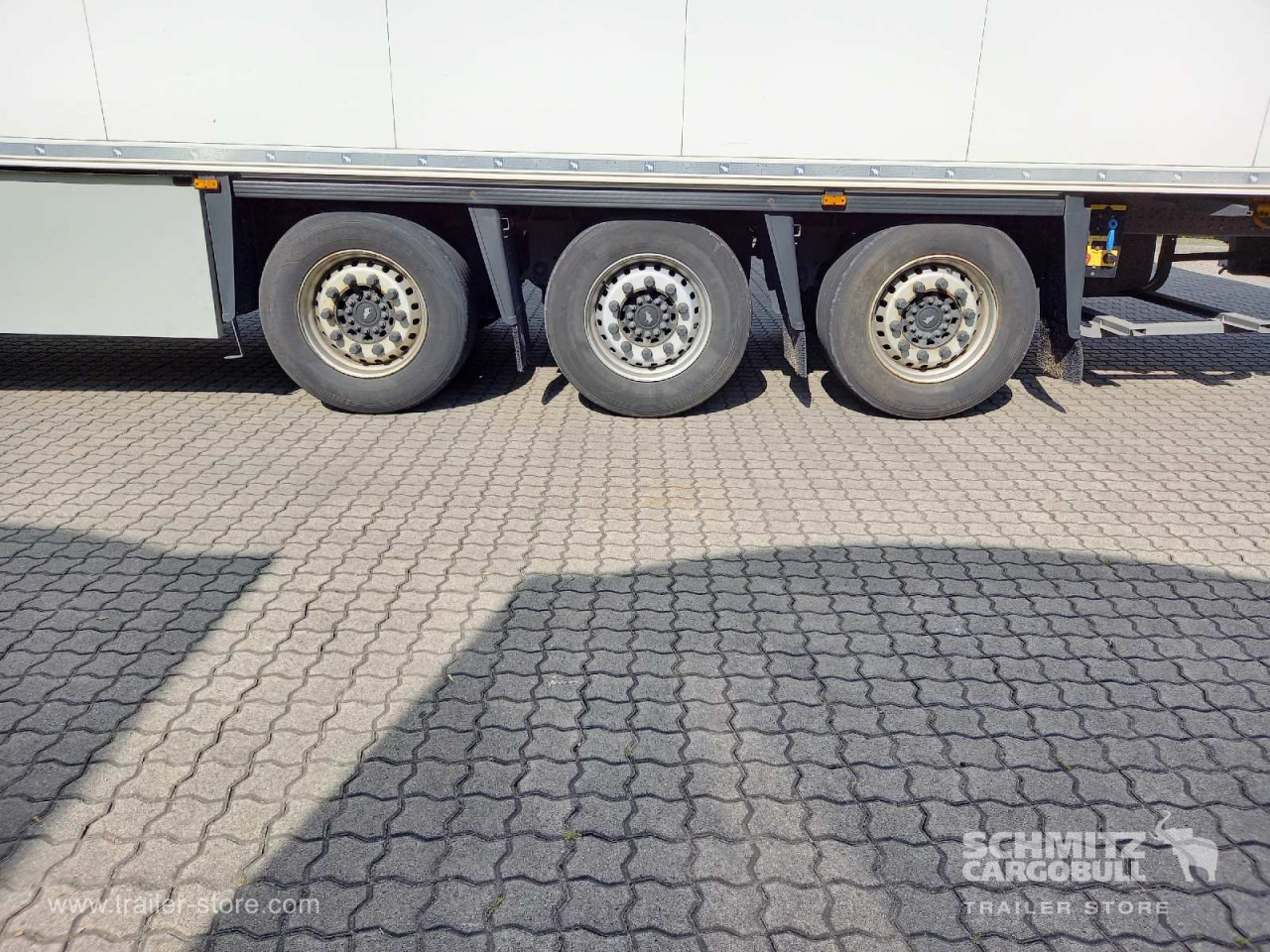 SCHMITZ Auflieger Tiefkühler Fleischhang - Semi-reboque isotérmico: foto 4 SCHMITZ Auflieger Tiefkühler Fleischhang - Semi-reboque isotérmico: foto 4