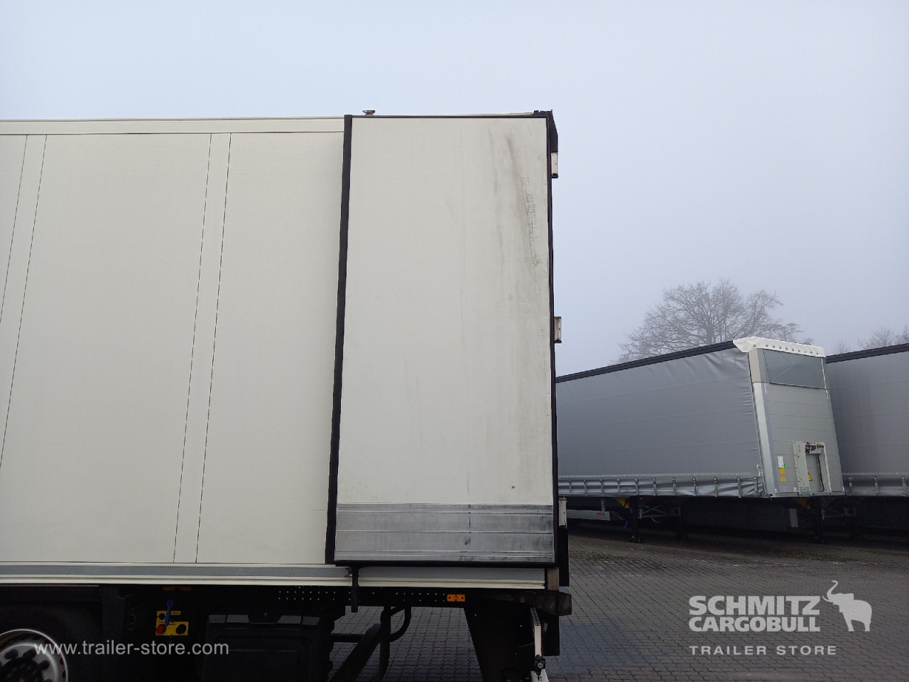 SCHMITZ Auflieger Tiefkühler Standard Double deck - Semi-reboque isotérmico: foto 3 SCHMITZ Auflieger Tiefkühler Standard Double deck - Semi-reboque isotérmico: foto 3