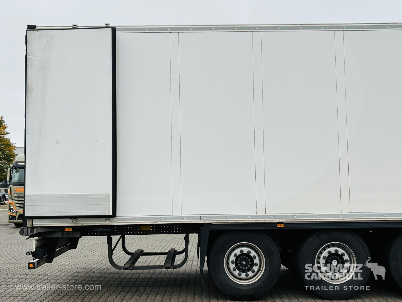 SCHMITZ Auflieger Tiefkühler Standard Double deck - Semi-reboque isotérmico: foto 2 SCHMITZ Auflieger Tiefkühler Standard Double deck - Semi-reboque isotérmico: foto 2