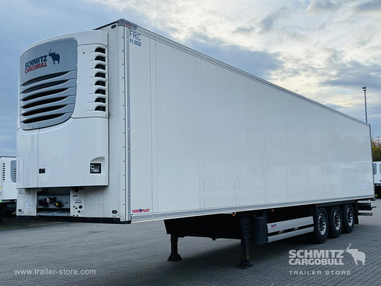 SCHMITZ Auflieger Tiefkühler Standard Double deck - Semi-reboque isotérmico: foto 2 SCHMITZ Auflieger Tiefkühler Standard Double deck - Semi-reboque isotérmico: foto 2