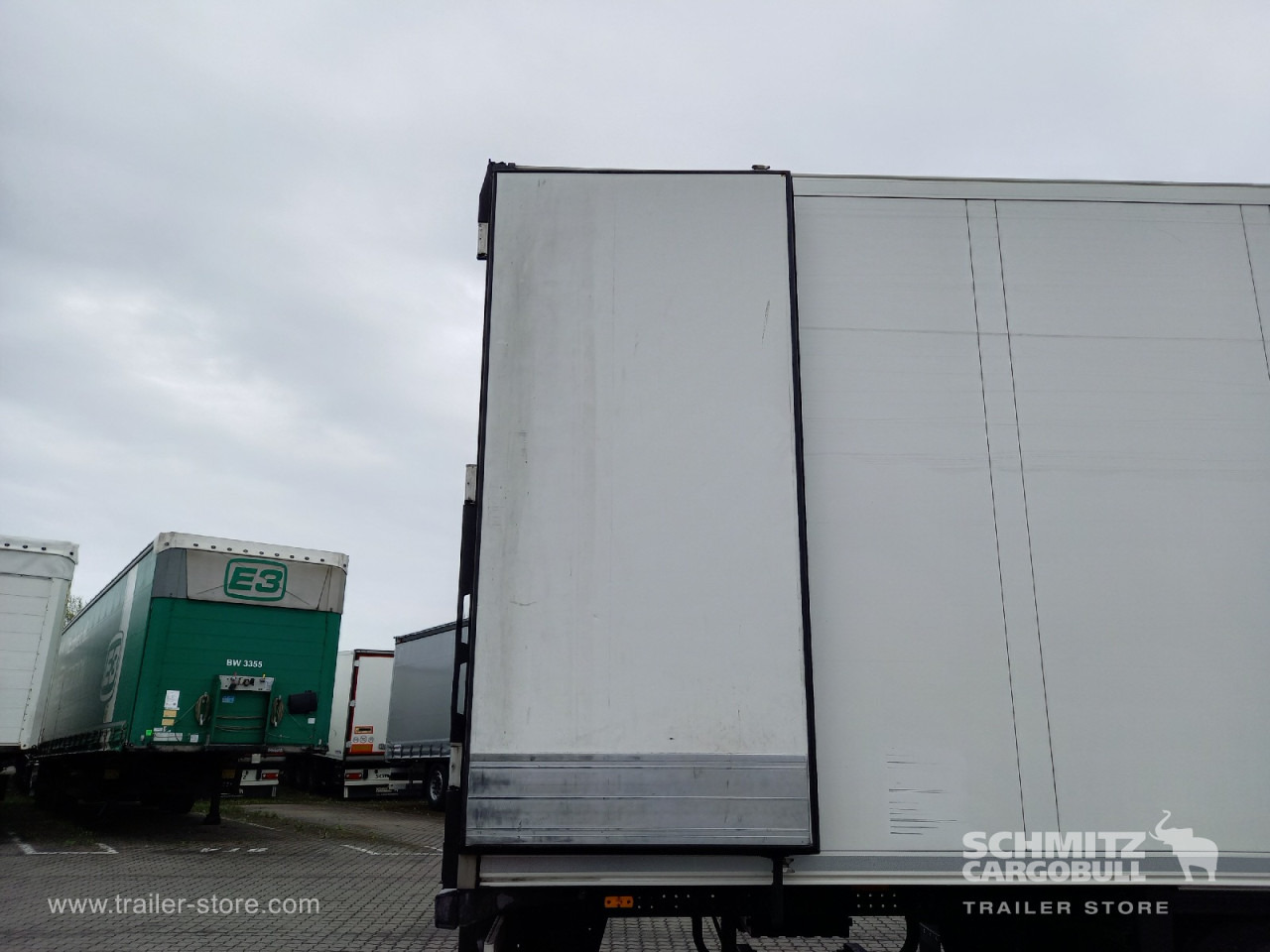 SCHMITZ Auflieger Tiefkühler Standard Double deck - Semi-reboque isotérmico: foto 4 SCHMITZ Auflieger Tiefkühler Standard Double deck - Semi-reboque isotérmico: foto 4