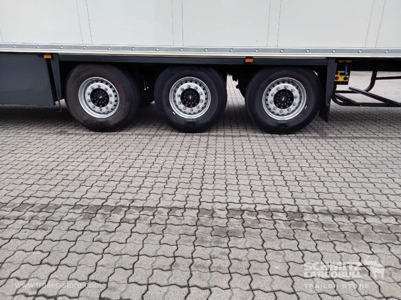 SCHMITZ Auflieger Tiefkühler Standard Double deck - Semi-reboque isotérmico: foto 2 SCHMITZ Auflieger Tiefkühler Standard Double deck - Semi-reboque isotérmico: foto 2