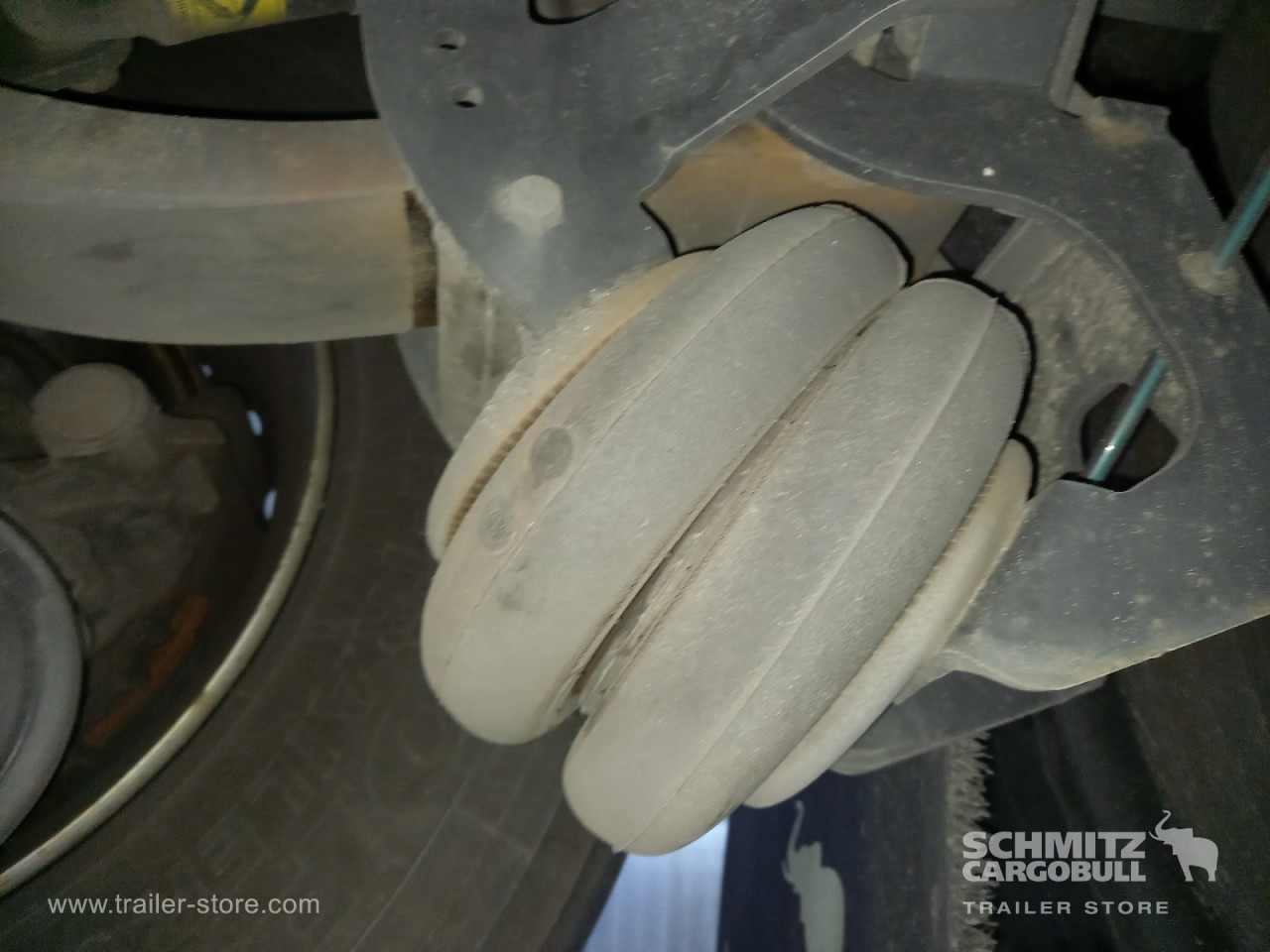 SCHMITZ Auflieger Tiefkühler Standard Double deck - Semi-reboque isotérmico: foto 4 SCHMITZ Auflieger Tiefkühler Standard Double deck - Semi-reboque isotérmico: foto 4