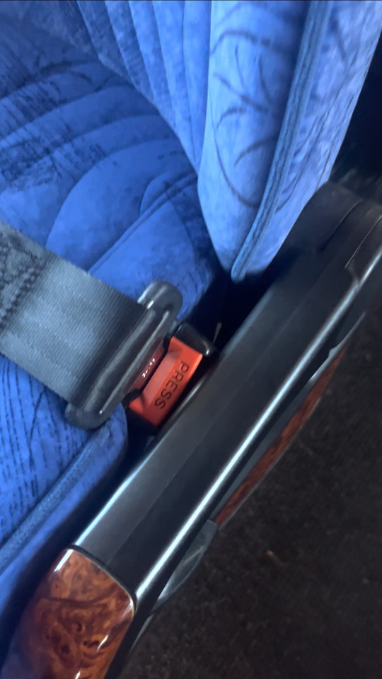 Iveco New Domino euro 5 (WC-KLIMA-57SEATS-NEW TYRES-ALCOA WHEELS) - Autocarro: foto 3 Iveco New Domino euro 5 (WC-KLIMA-57SEATS-NEW TYRES-ALCOA WHEELS) - Autocarro: foto 3