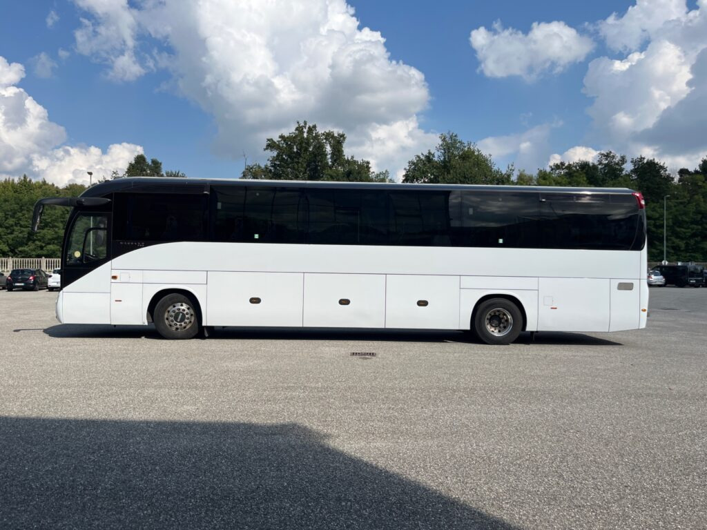 N.1 IVECO MAGELYS – Anno 2019 - Autocarro: foto 1 N.1 IVECO MAGELYS – Anno 2019 - Autocarro: foto 1