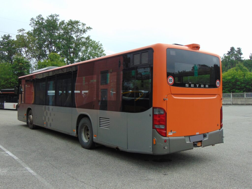 N.3 SETRA S 415 NF – Anno 2008 - Ônibus suburbano: foto 5 N.3 SETRA S 415 NF – Anno 2008 - Ônibus suburbano: foto 5