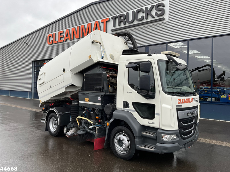 DAF FA LF 230 Euro 6 Johnston VT652 Just 87.278 km! - Varredora urbana: foto 1 DAF FA LF 230 Euro 6 Johnston VT652 Just 87.278 km! - Varredora urbana: foto 1