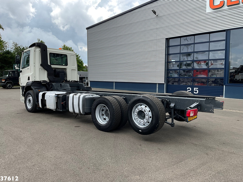 DAF FAN CF 330 Euro 6 Chassis cabine met kraanponton! Just 102.023 km! - Camião chassi: foto 5 DAF FAN CF 330 Euro 6 Chassis cabine met kraanponton! Just 102.023 km! - Camião chassi: foto 5