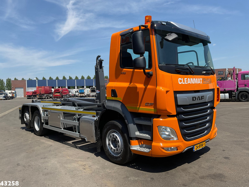DAF FAN CF 430 VDL 21 Ton haakarmsysteem - Camião polibenne: foto 3 DAF FAN CF 430 VDL 21 Ton haakarmsysteem - Camião polibenne: foto 3