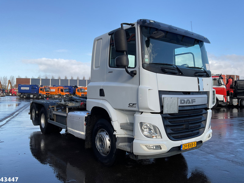 DAF FAN CF 440 Euro 6 20 Ton haakarmsysteem - Camião polibenne: foto 4 DAF FAN CF 440 Euro 6 20 Ton haakarmsysteem - Camião polibenne: foto 4