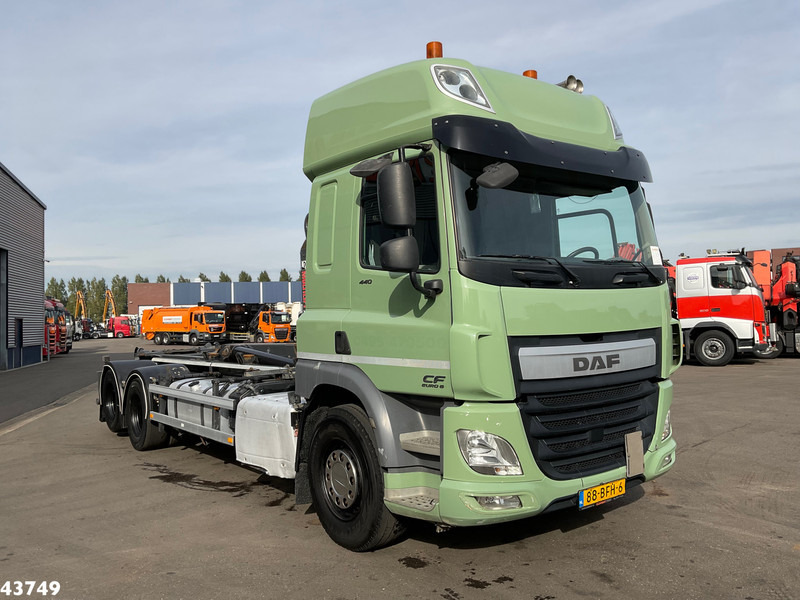 DAF FAS CF 440 Euro 6 Hiab 21 Ton haakarmsysteem - Camião polibenne: foto 3 DAF FAS CF 440 Euro 6 Hiab 21 Ton haakarmsysteem - Camião polibenne: foto 3