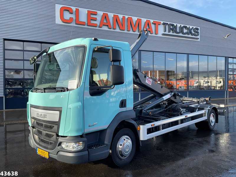 DAF LF 180 Euro 6 14 Ton haakarmsysteem - Camião polibenne: foto 1 DAF LF 180 Euro 6 14 Ton haakarmsysteem - Camião polibenne: foto 1
