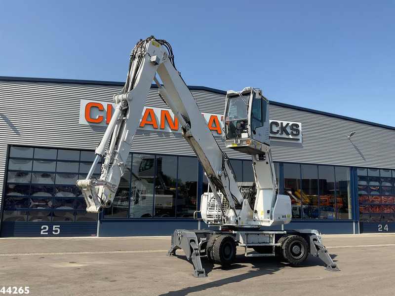 Equipamento de movimentação Sennebogen 821 E Material Handling Machine: foto 1