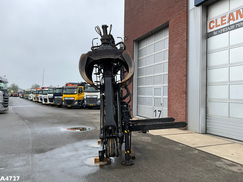 HIAB LOGLIFT 12 Tonmeter Z-kraan - Grua para camião para Camião: foto 4 HIAB LOGLIFT 12 Tonmeter Z-kraan - Grua para camião para Camião: foto 4