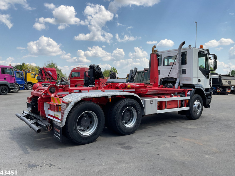 Iveco AD260T 6x4 Euro 6 AJK 20 haakarmsysteem - Camião polibenne: foto 5 Iveco AD260T 6x4 Euro 6 AJK 20 haakarmsysteem - Camião polibenne: foto 5