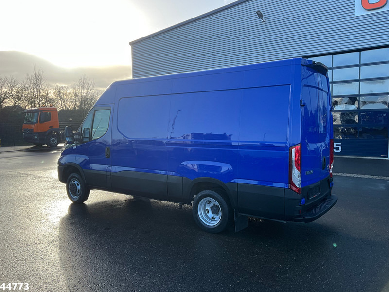 Iveco Daily 35C18 RIONED hogedrukwater installatie - Caminhão limpa fossa: foto 3 Iveco Daily 35C18 RIONED hogedrukwater installatie - Caminhão limpa fossa: foto 3