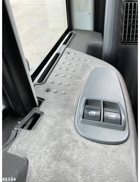 Locação financeira de Iveco Stralis AD410T44 8x4 Palfinger 44 Tonmeter laadkraan + Fly-Jib Just 222.398 km! Iveco Stralis AD410T44 8x4 Palfinger 44 Tonmeter laadkraan + Fly-Jib Just 222.398 km!: foto 15