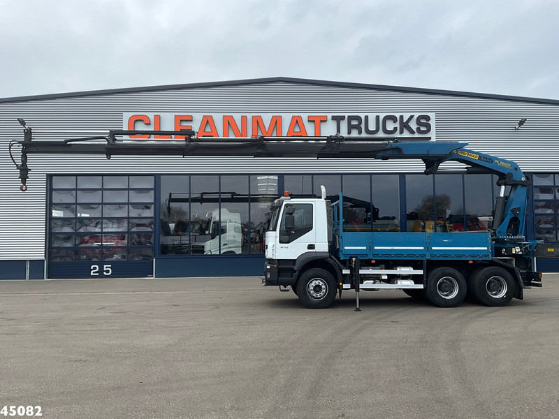 Iveco Trakker AD260T41 Euro 5 6x4 Full Steel Palfinger 36 Tm laadkraan Just 133.291 km! - Camião grua: foto 1 Iveco Trakker AD260T41 Euro 5 6x4 Full Steel Palfinger 36 Tm laadkraan Just 133.291 km! - Camião grua: foto 1