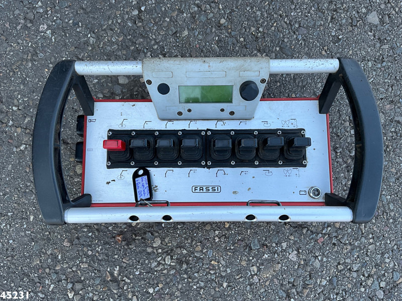 Locação financeira de Iveco Trakker AD410T41 Fassi 80 Tonmeter laadkraan + Fly-Jib Just 80.441 Km! Iveco Trakker AD410T41 Fassi 80 Tonmeter laadkraan + Fly-Jib Just 80.441 Km!: foto 12 Locação financeira de Iveco Trakker AD410T41 Fassi 80 Tonmeter laadkraan + Fly-Jib Just 80.441 Km! Iveco Trakker AD410T41 Fassi 80 Tonmeter laadkraan + Fly-Jib Just 80.441 Km!: foto 12