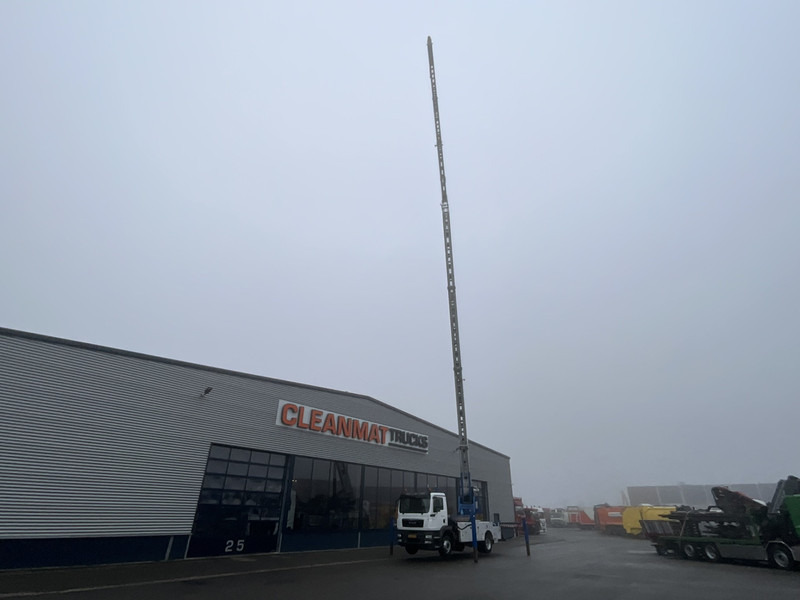 MAN TGM 15.290 Klaas 35 meter Dachdecker Kran - Camião grua: foto 4 MAN TGM 15.290 Klaas 35 meter Dachdecker Kran - Camião grua: foto 4